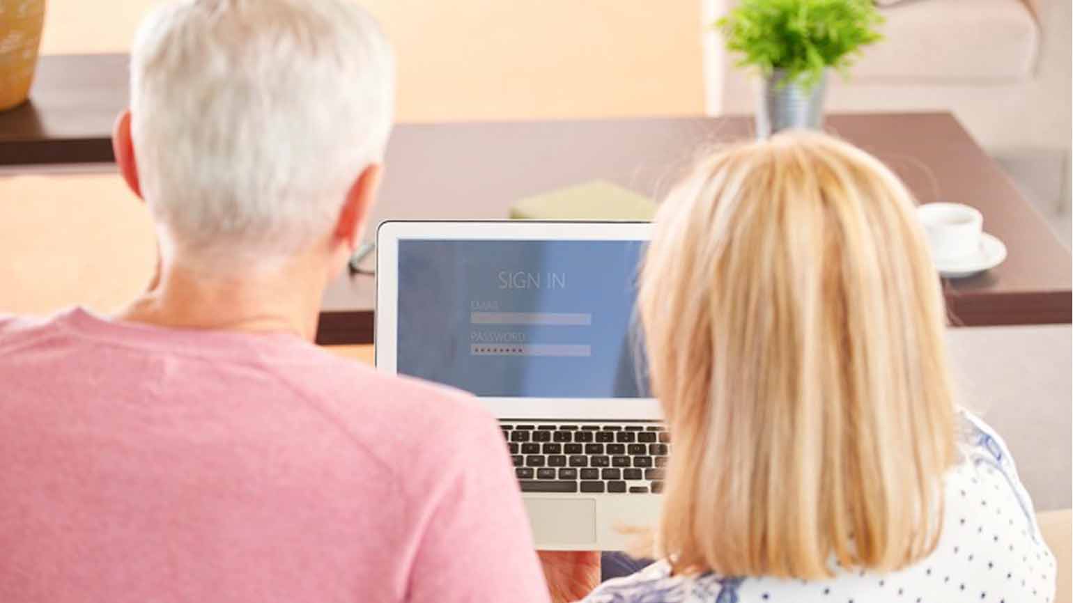 6 Tips for Staying Safe Online