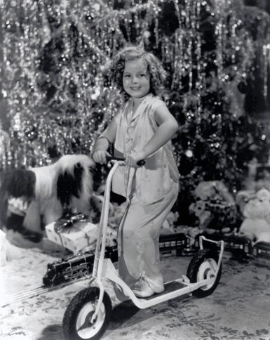 6 Pictures of Christmas in Hollywood
