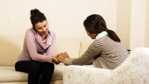 3 Ways to Pray for Someone in Recovery