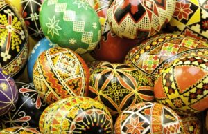 8 Inspirational Easter Eggs