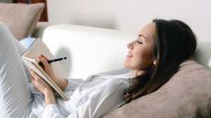 10 Tips to Help You Start and Keep a Dream Journal